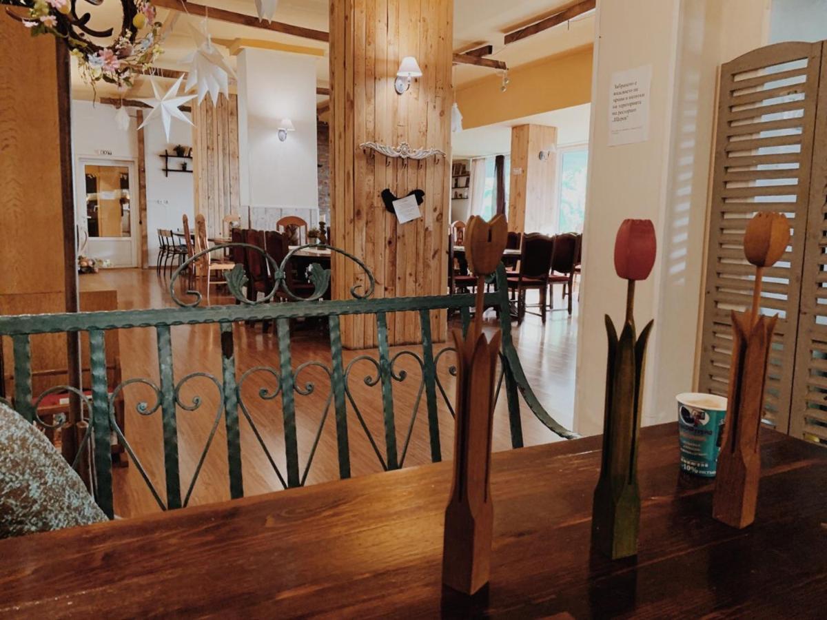Hotel Shterev Sopot Bagian luar foto