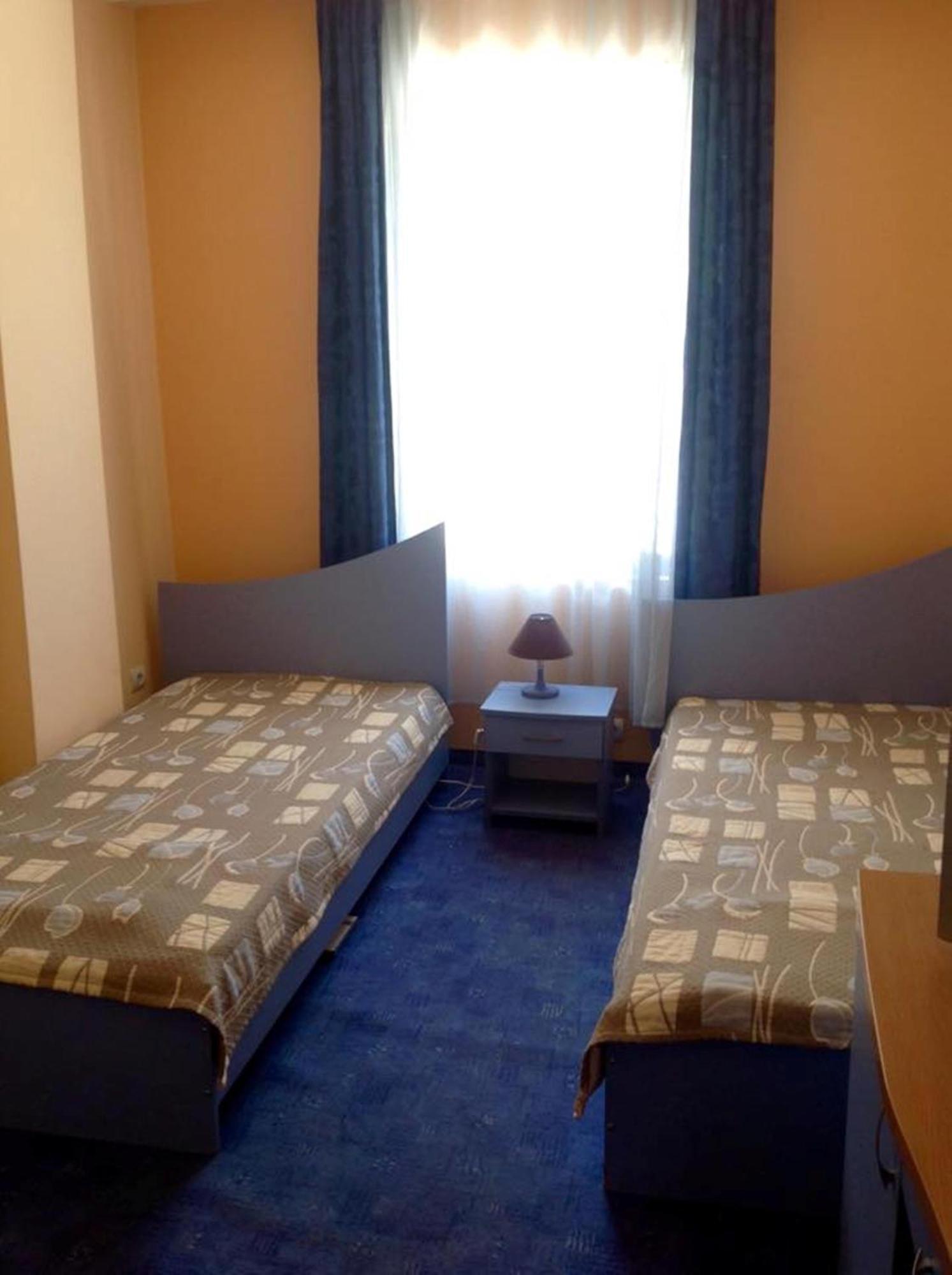 Hotel Shterev Sopot Ruang foto
